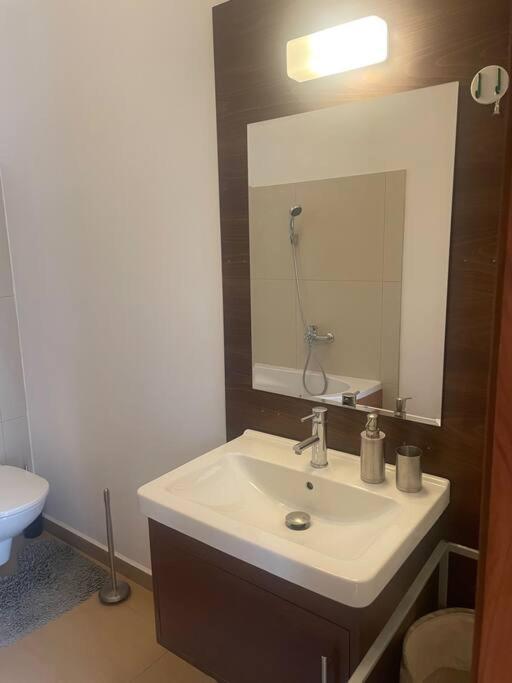 Apartman Pistacia Priame Centrum Bb Banská Bystrica Buitenkant foto